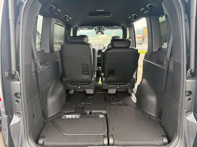 STEPWAGON e:HEV SPADA