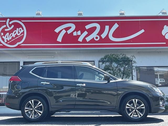 X-TRAIL 4WD