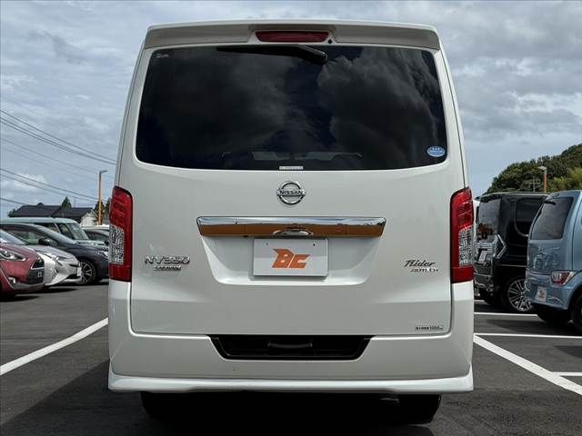 NV350 CARAVAN
