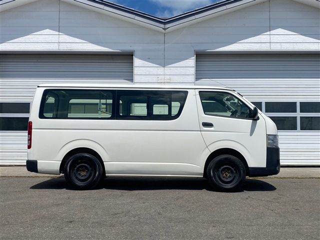REGIUSACE van 4WD