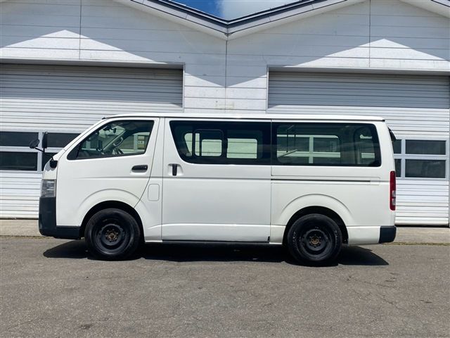 REGIUSACE van 4WD