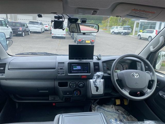 REGIUSACE van 4WD