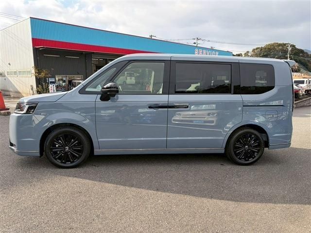 STEPWAGON e:HEV SPADA