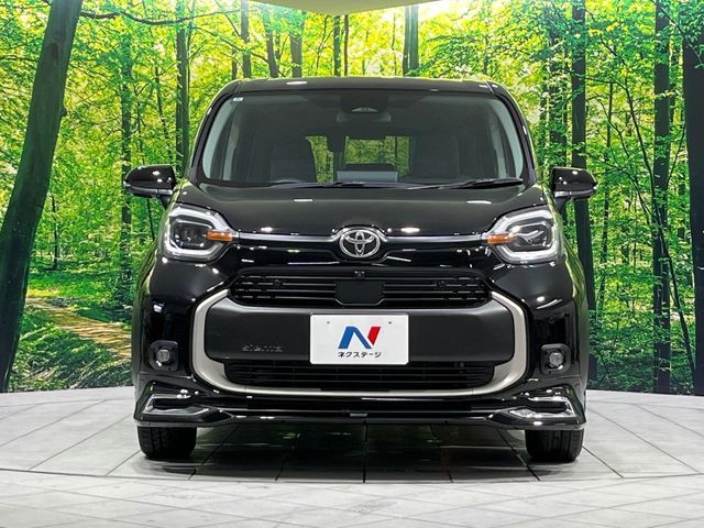 SIENTA HYBRID