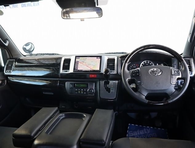 HIACE van 2WD