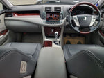 CROWN sedan
