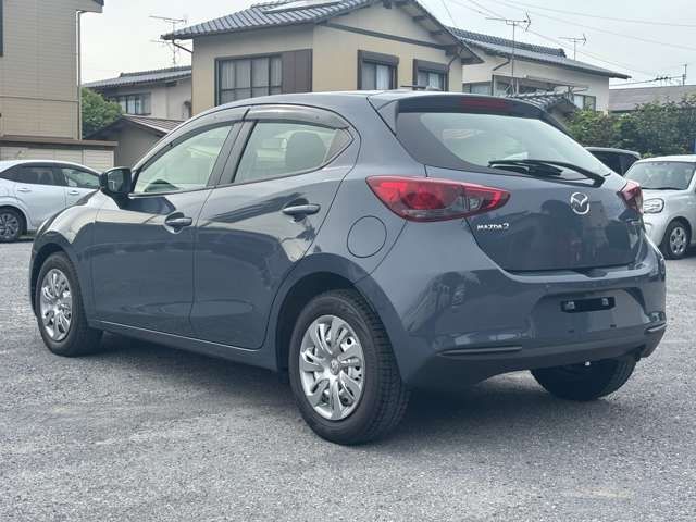 MAZDA2