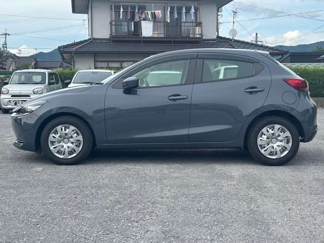 MAZDA2