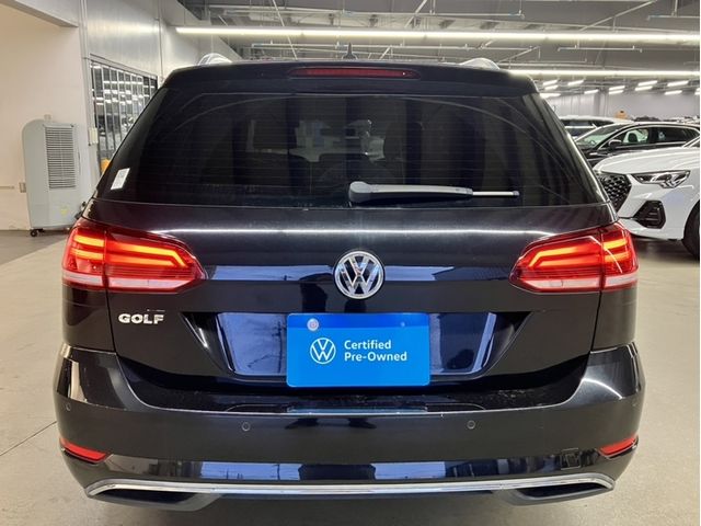 VOLKSWAGEN GOLF VARIANT