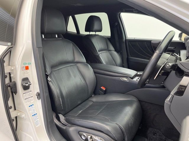 LEXUS LS500h 4WD