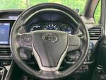 VOXY HYBRID