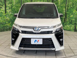 VOXY HYBRID
