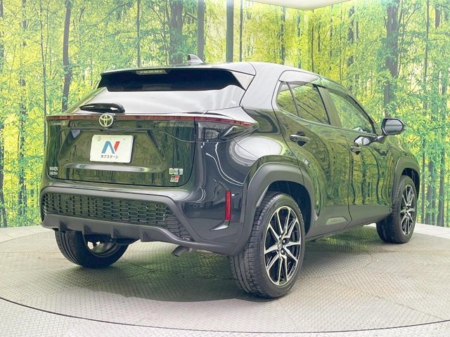 YARIS CROSS HYBRID