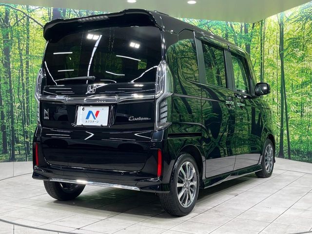 N BOX CUSTOM