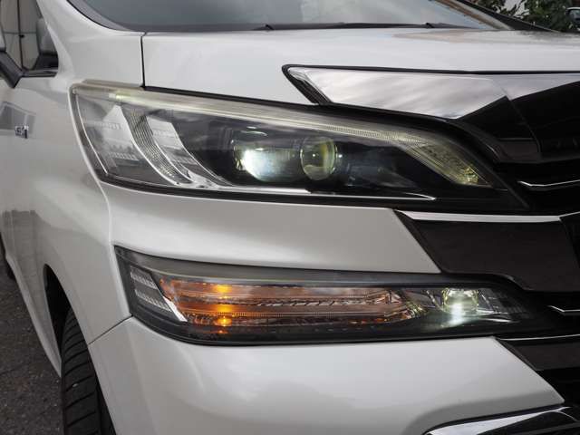 VELLFIRE  HYBRID 4WD
