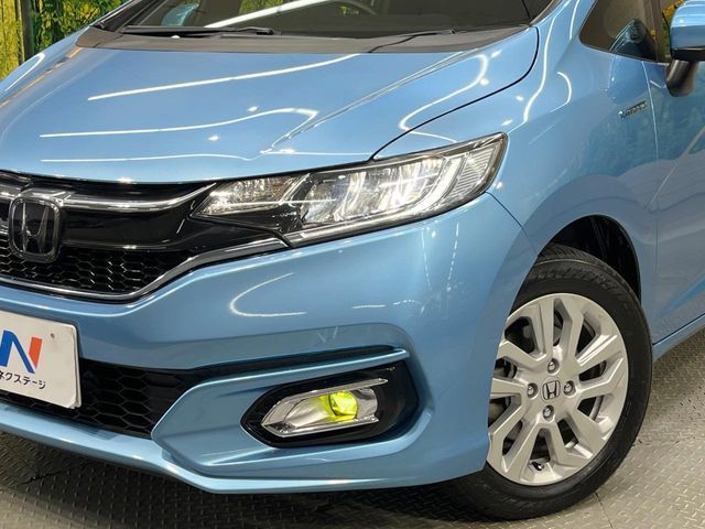 FIT HYBRID