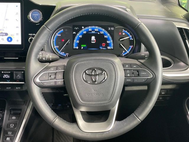 VOXY HYBRID