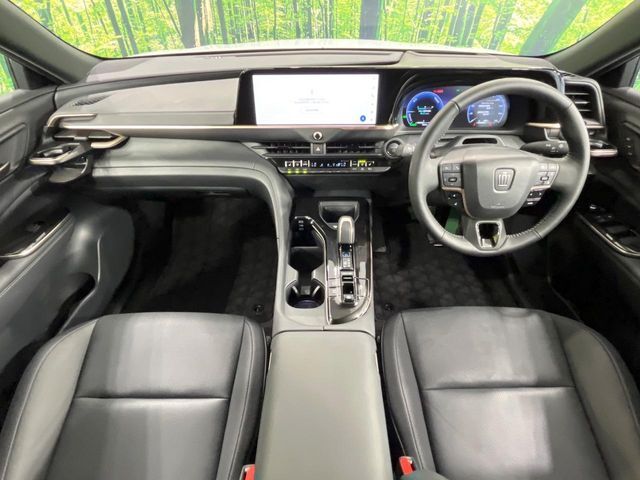 CROWN SPORT