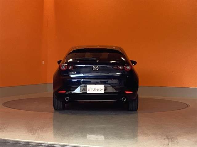 MAZDA3 FASTBACK