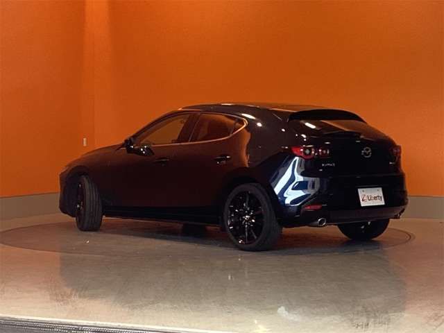 MAZDA3 FASTBACK