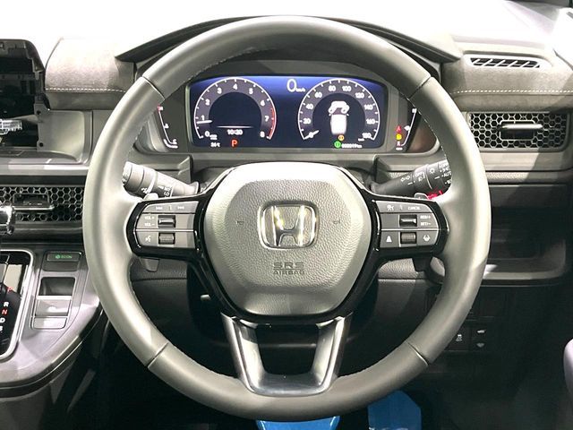STEPWAGON SPADA 4WD