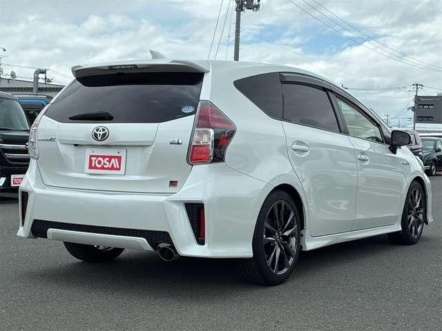 PRIUS Alpha