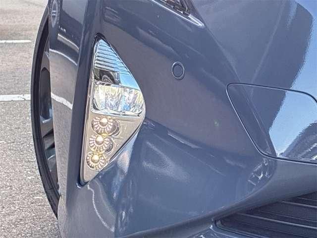 PRIUS 4WD