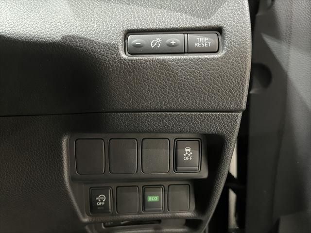 X-TRAIL 2WD