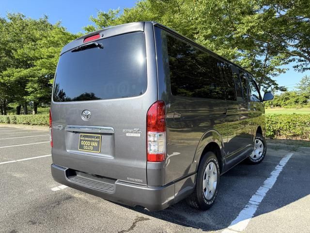 HIACE van 4WD