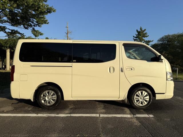 NV350 CARAVAN 4WD
