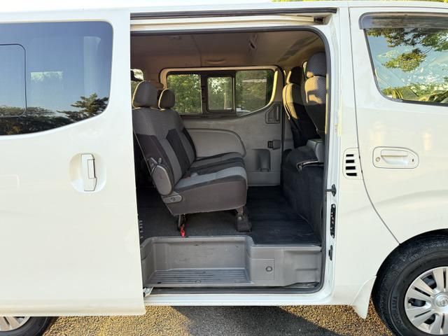 NV350 CARAVAN 4WD