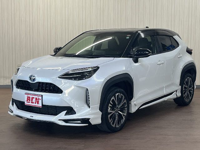 YARIS CROSS HYBRID