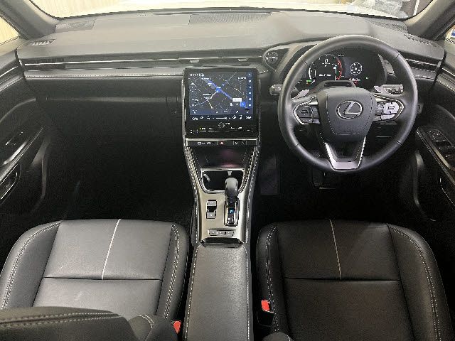 LEXUS LBX