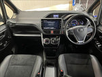 VOXY HYBRID