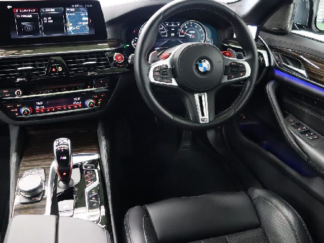 BMW M5