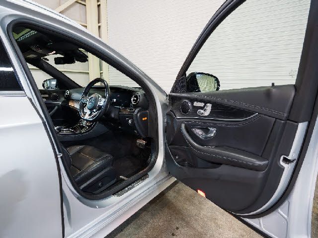 MERCEDES BENZ E class stationwagon