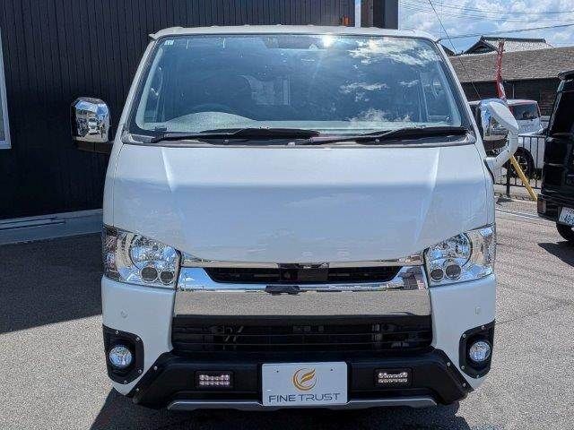 HIACE van 4WD