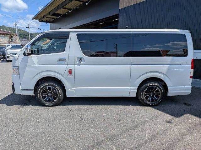 HIACE van 4WD