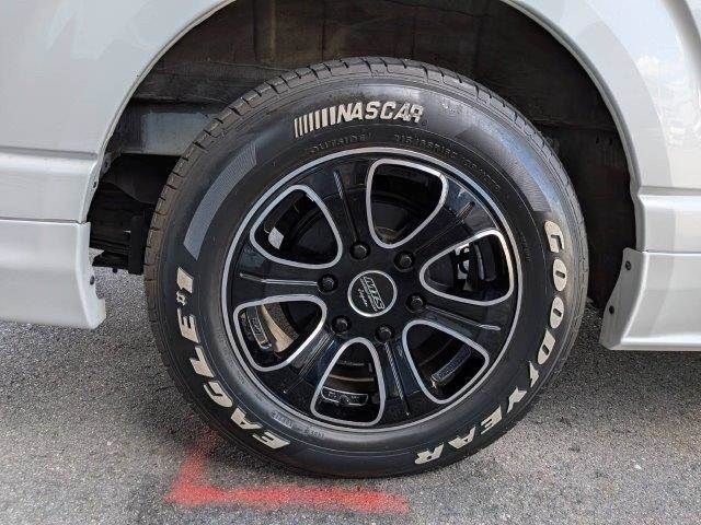 HIACE van 4WD