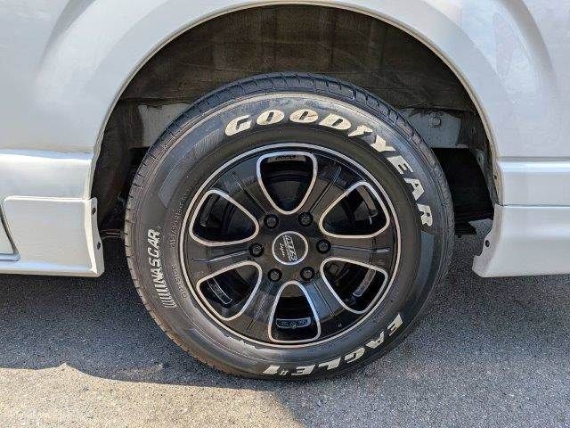 HIACE van 4WD