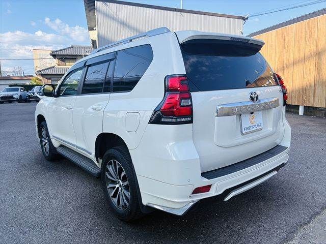 LANDCRUISER PRADO