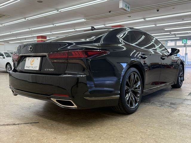LEXUS LS500
