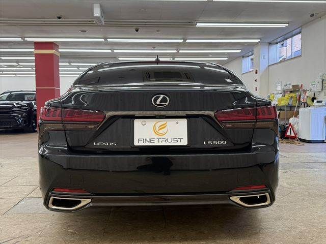 LEXUS LS500
