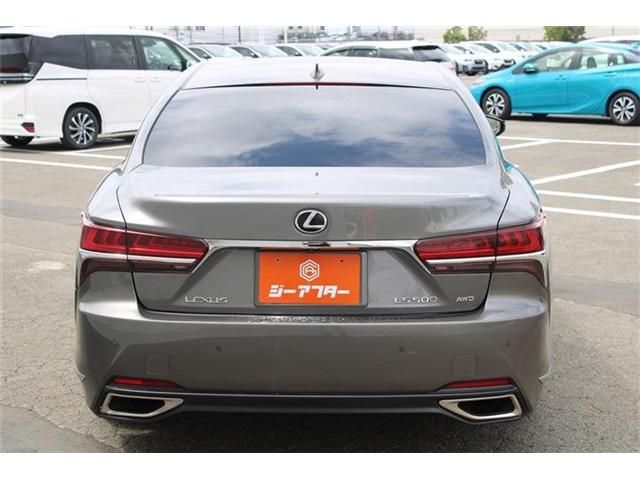 LEXUS LS500 4WD