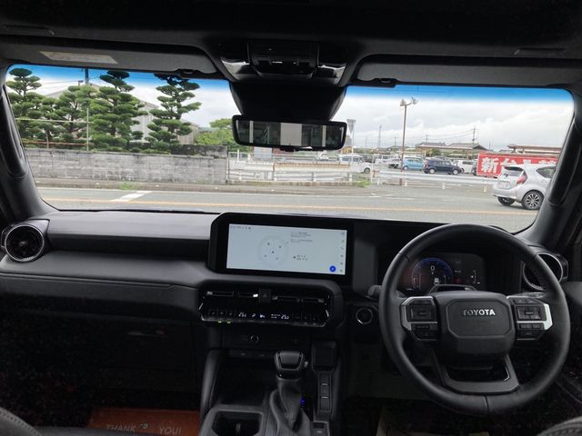 LANDCRUISER 250