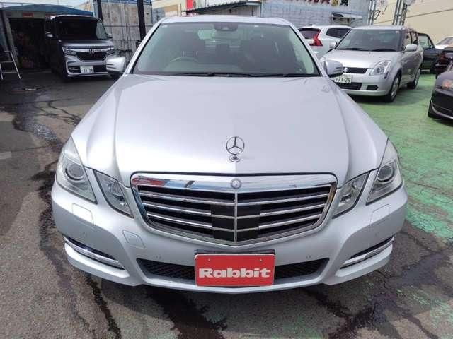 MERCEDES BENZ E class sedan