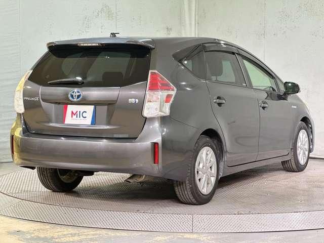 PRIUS Alpha