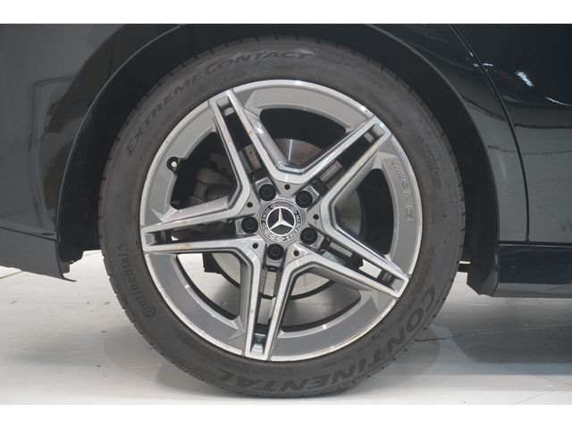 MERCEDES BENZ CLA class