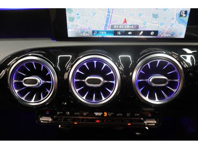 MERCEDES BENZ CLA class