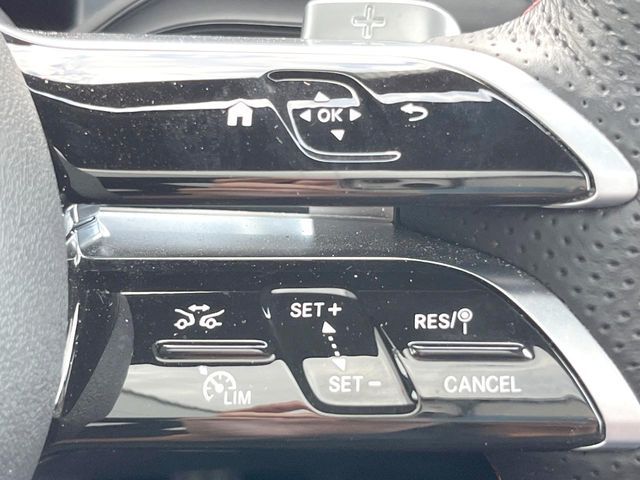 MERCEDES BENZ GLB